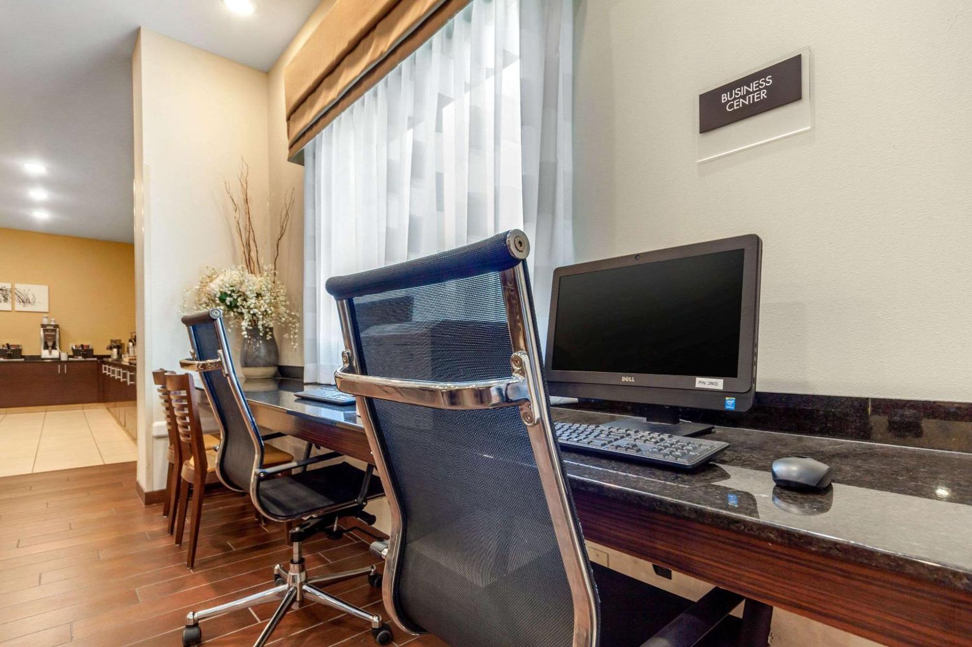 Sleep Inn & Suites Lincoln University Area Εξωτερικό φωτογραφία