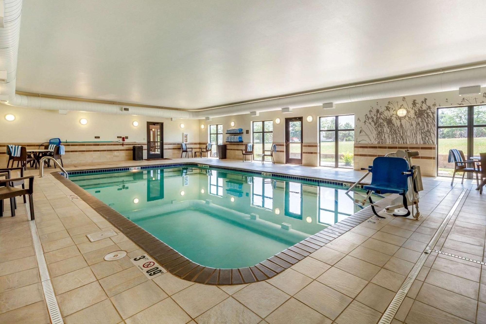Sleep Inn & Suites Lincoln University Area Εξωτερικό φωτογραφία